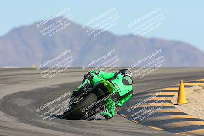 media/Oct-19-2024-CVMA (Sat) [[7df39c5a0d]]/Race 8- Formula 40 MW and LW/